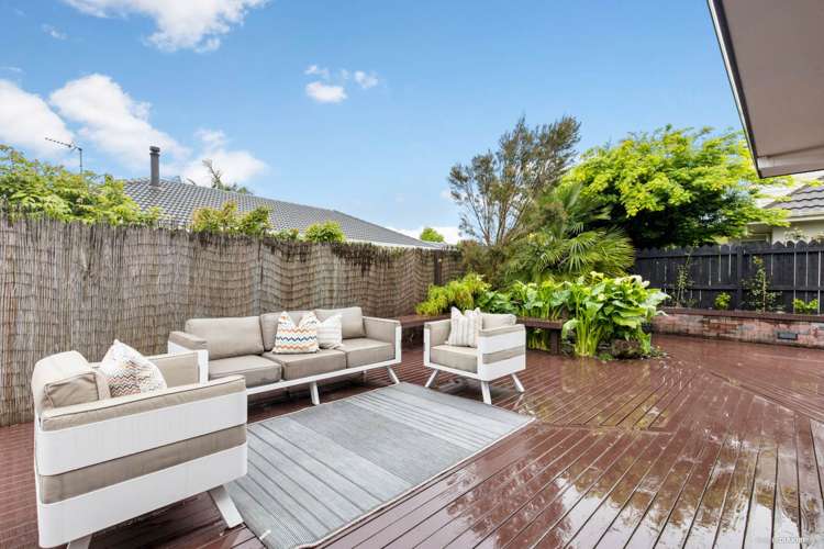 2/7 Solana Court Botany Downs_17