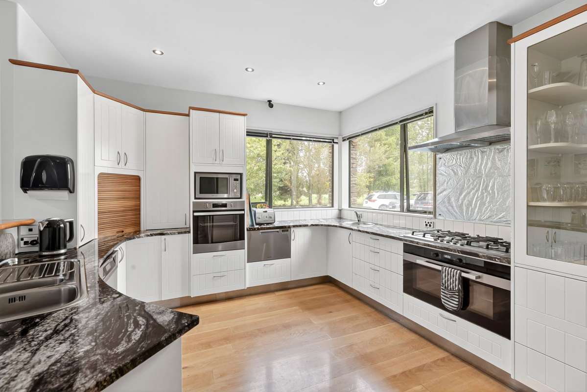 672 Ballantyne Road_3