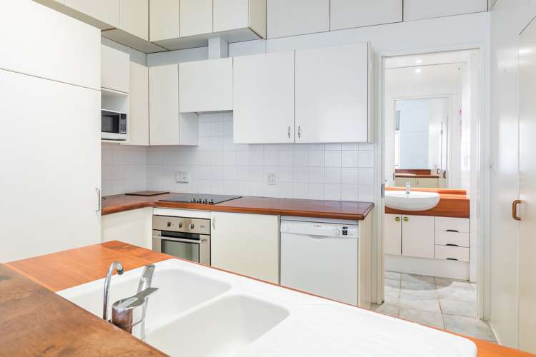 3g/2 Queen Street Auckland Central_6