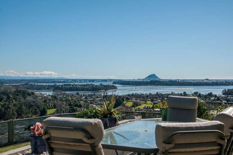 11 Aurora Avenue Welcome Bay_0