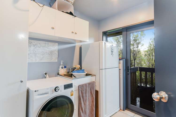 27 Joe Brown Avenue Mosgiel_21