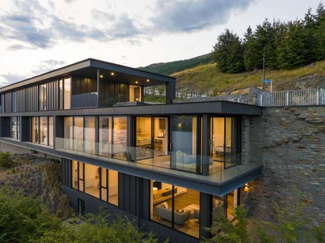 1-3 Highlands Close Queenstown_2