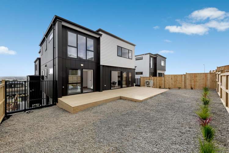 10 Mill Hill Close Flat Bush_33