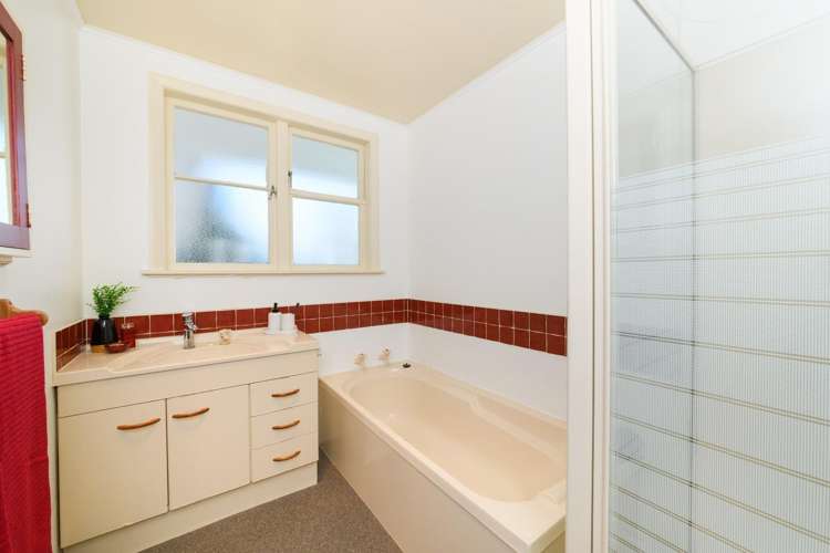 11 Kent Crescent Awapuni_12