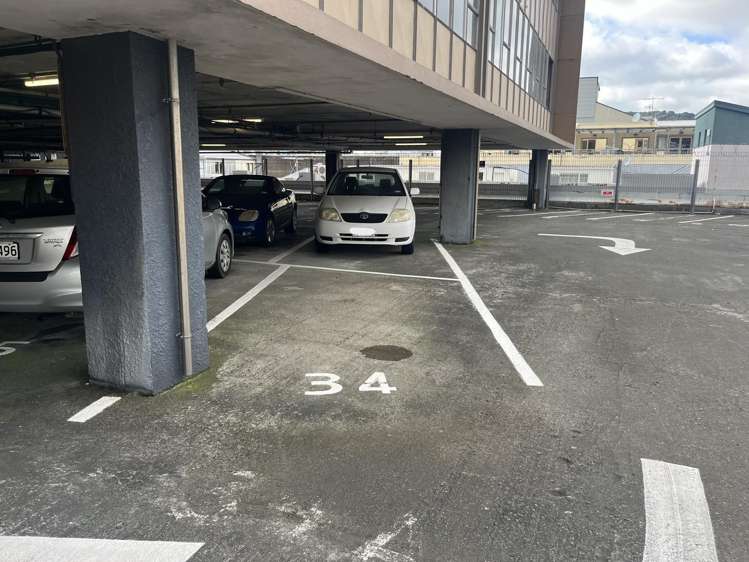 4B34/187 Victoria Street - Car park_2