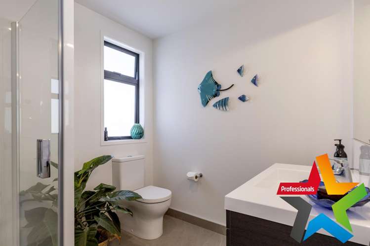 10 Tuhua Close Wharewaka_17