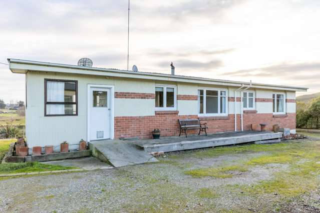 94 Old Main Road Waipahi_3