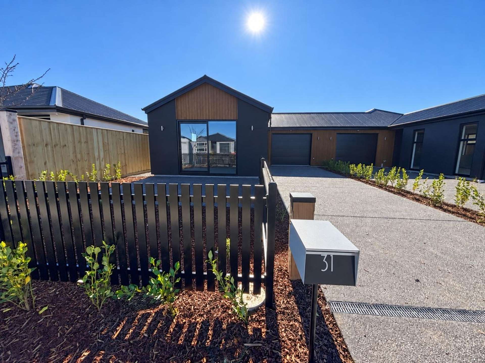 31 Buxus Way 11103_0