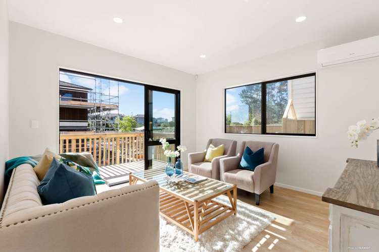 8 Wyon Way Flat Bush_2