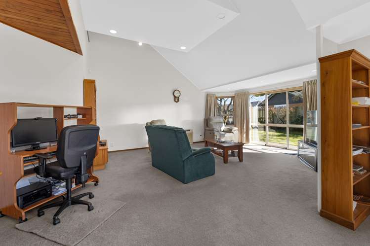 107 Pages Road Allenton_7