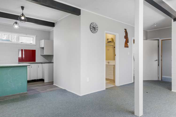 20 Macdonell Street Hilltop_17