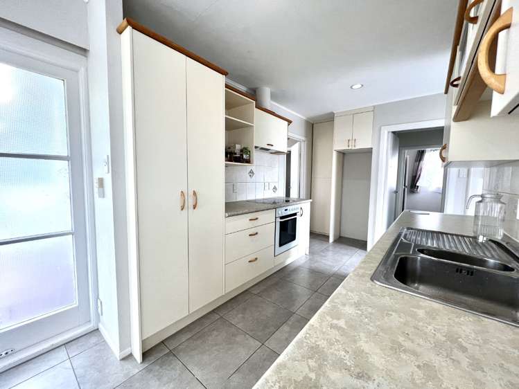 27 Kimber Hall Avenue 10044_5