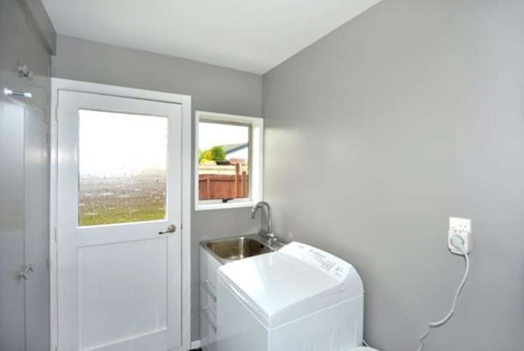 2/10 Cardiff Avenue Somerfield_7