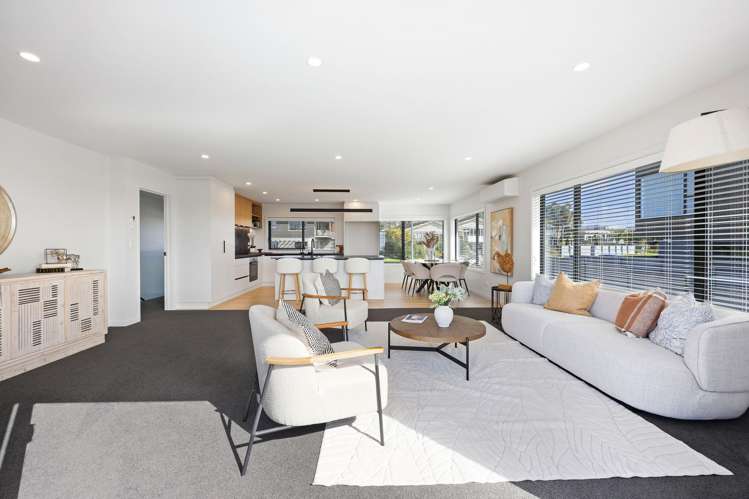 114 Bramley Drive Farm Cove_6