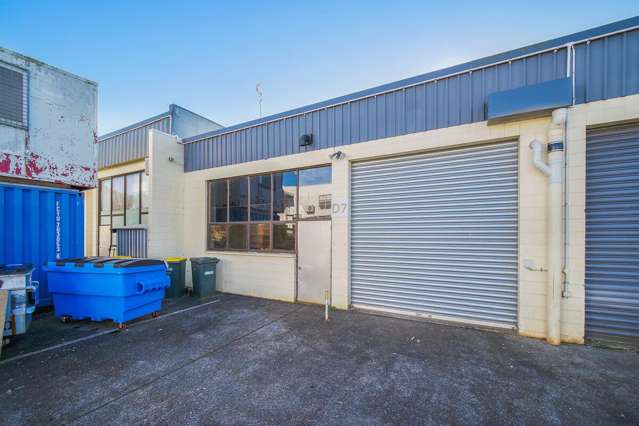 Rare Industrial Warehouse in Henderson