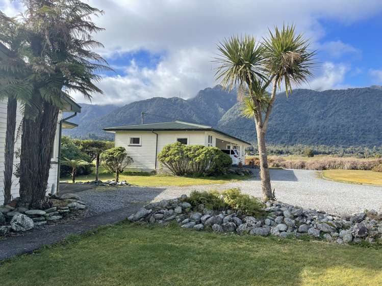 2830 Franz Josef Highway Franz Josef Glacier_6