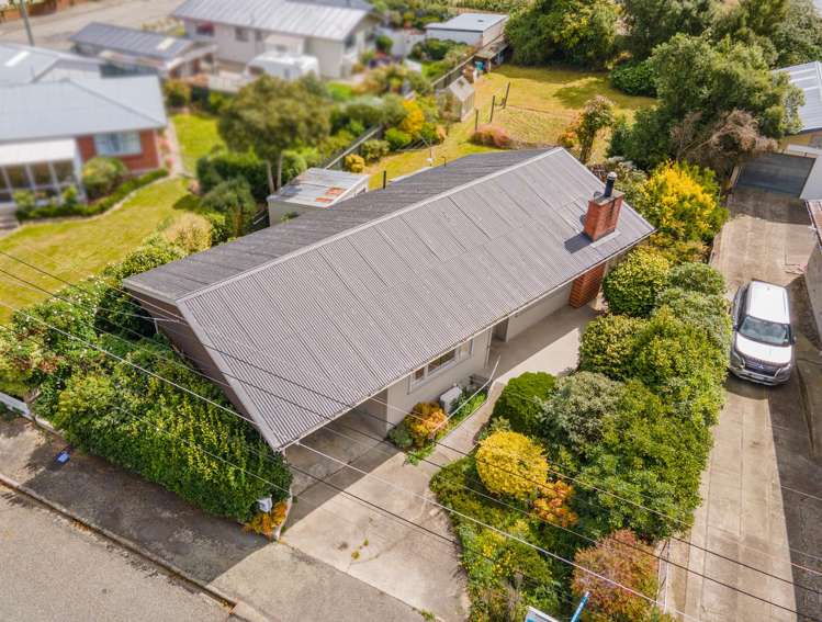6 Hughes Street Waimate_22