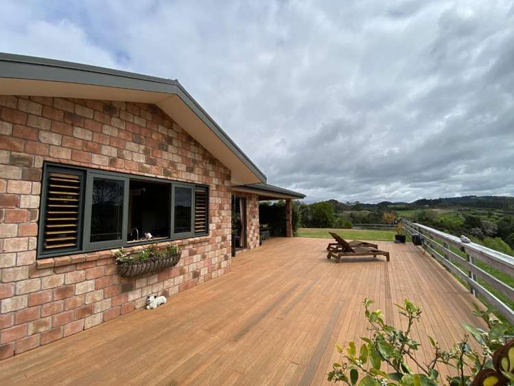 1489 Weranui Road Wainui_25
