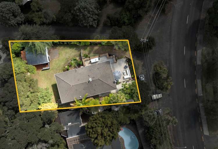 196 Glengarry Road Glen Eden_11