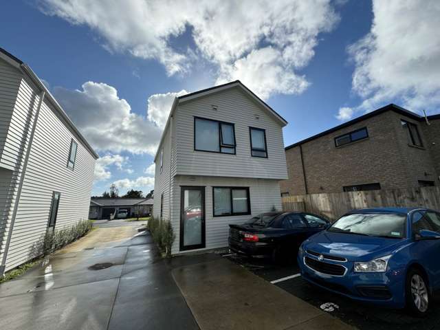 2/4 Bittern Place Henderson_3