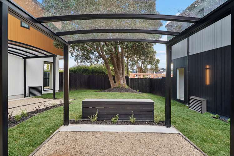 8/12 Yeovil Road Te Atatu Peninsula_25
