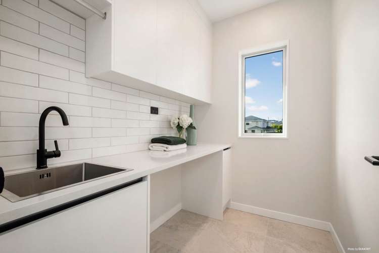 9 Dulcie Way Orewa_18