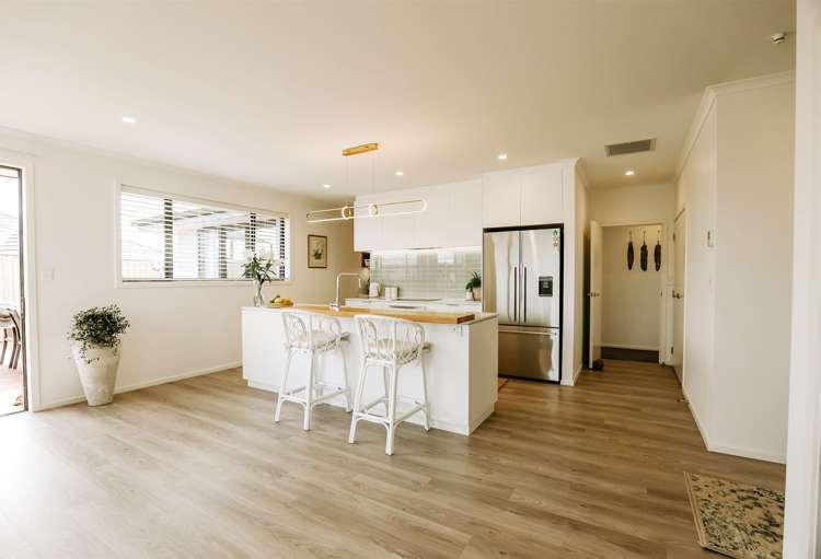 43 Katania Heights Brightwater_7