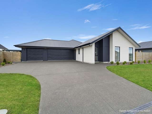 Stretch Out in West Melton with Solar Power