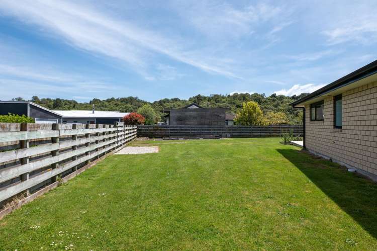 27 Pukeko Way Kinloch_21