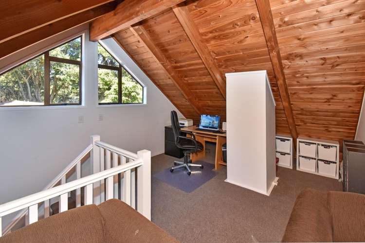 10 Kingsclere Place Goodwood Heights_24