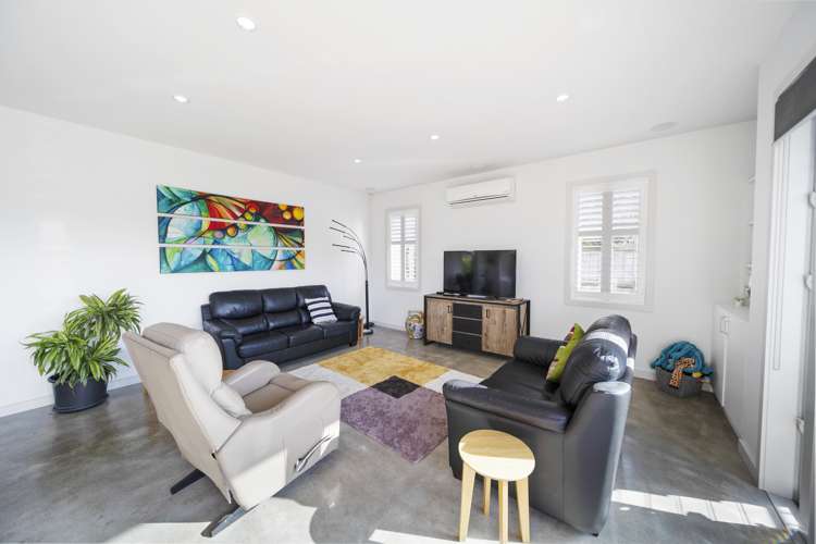 6 Giarni Place Karaka_7