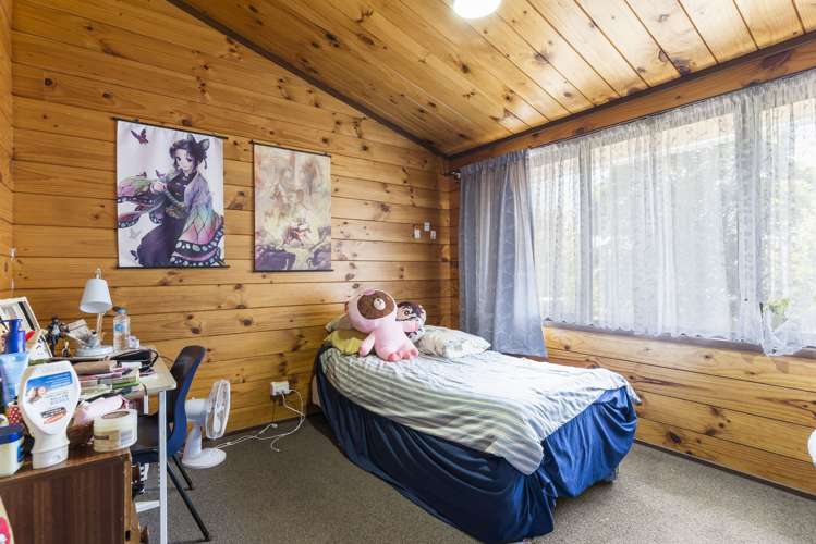 4 Sikkim Crescent Clover Park_19