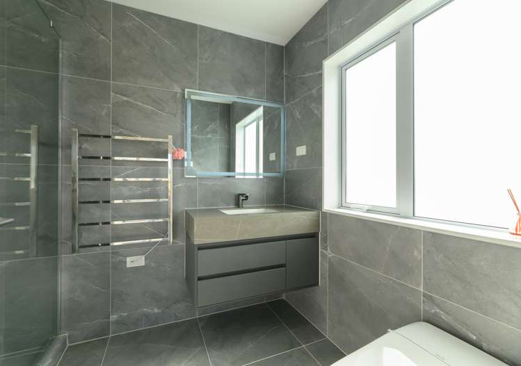 8 Pirihonga Road Flat Bush_15