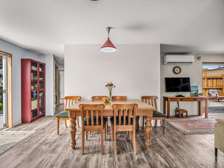 47 Chamberlain Avenue Amberley_21