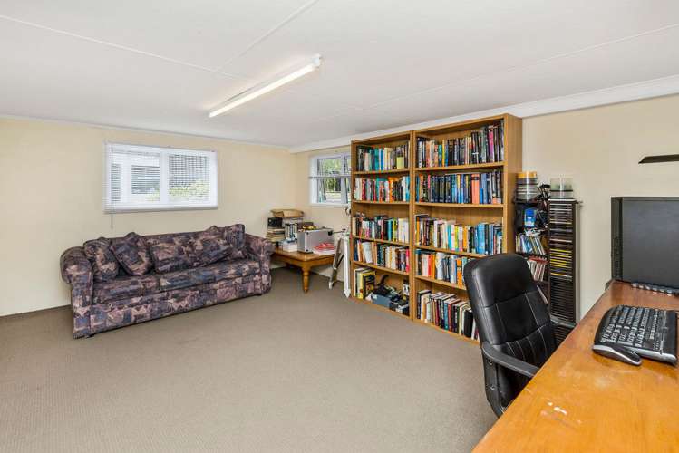 19 Glenfern Road Mellons Bay_14