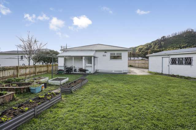 18 Heath Street Wainuiomata_3