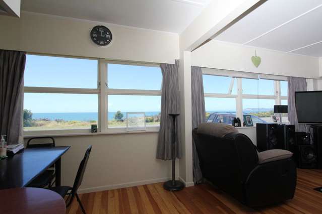 37 Le Quesne Road Bay View_2