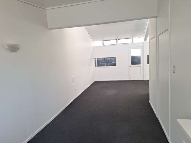 2/17 Nobs Line Strandon_2