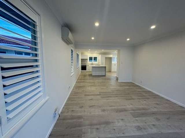 117 Vodanovich Road Te Atatu South_1