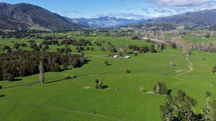 84 Loop Road East Takaka_18
