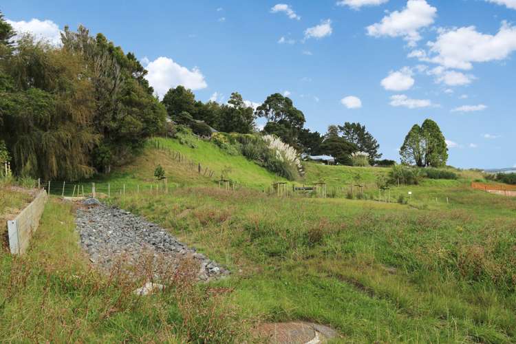 76 Armstrong Farm Drive East Tamaki Heights_17