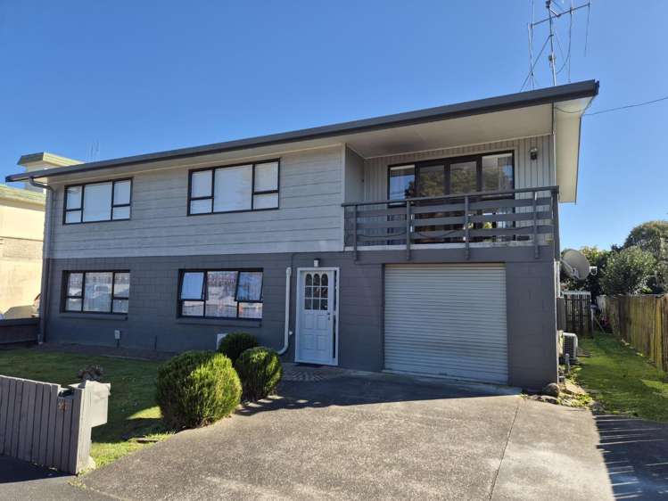 147 Knighton Road_0