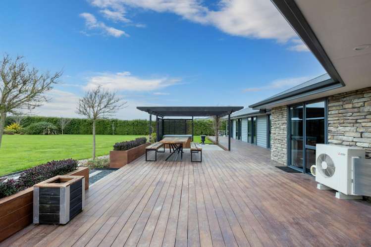 28 Landsborough Drive Darfield_18