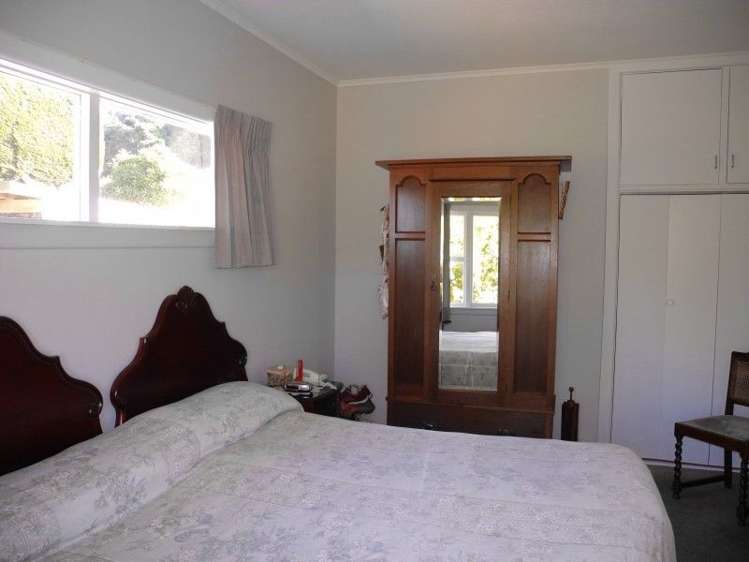 1 Pipers Valley Road Duvauchelle_8