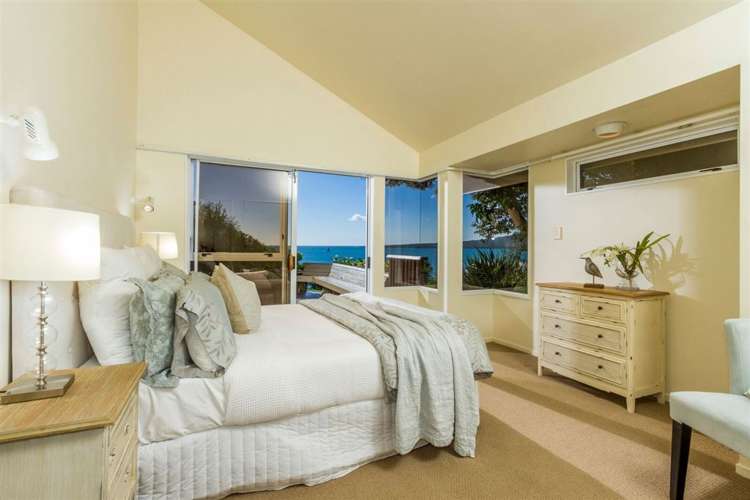 68 Seacliffe Avenue Narrow Neck_13