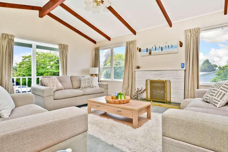 910 River Road Queenwood_6