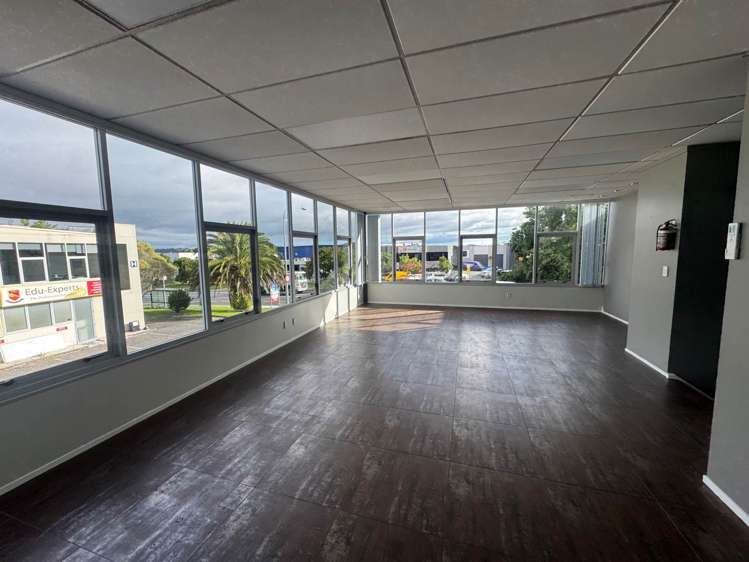 Unit F/4 William Pickering Drive Albany_1