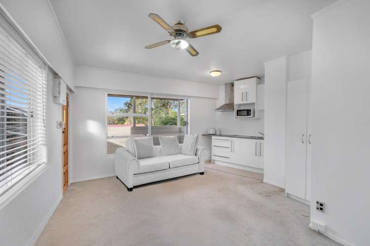 34 & 36 Opou Road Titirangi_24