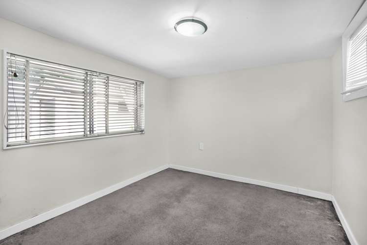 76 Hine Road Wainuiomata_10