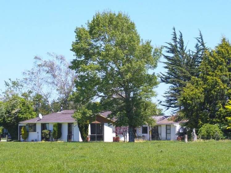 293 Forbes Road Winton Surrounds_5